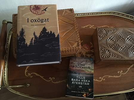 Böckerna I oxögat och Tills bara aska återstår