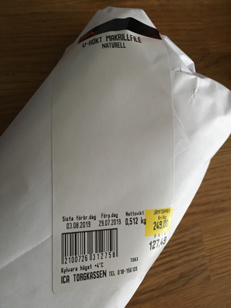 Paket med varmrökt makrillfilé