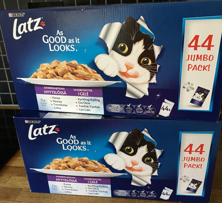 Två jumbopack kattmat