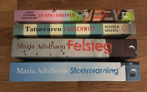 Fyra pocketböcker från Akademibokhandeln