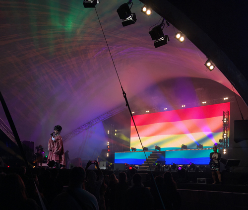 Lördagsscenen i Pride Park