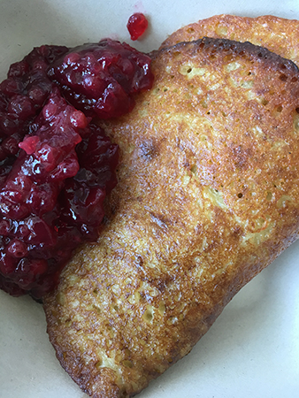 Raggmunk med lingonsylt