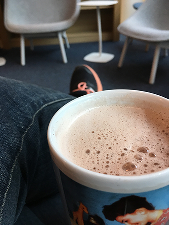 Vattnig varm choklad på jobbet