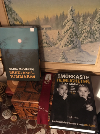 Böckerna Greklandssommaren och Den mörkaste hemligheten