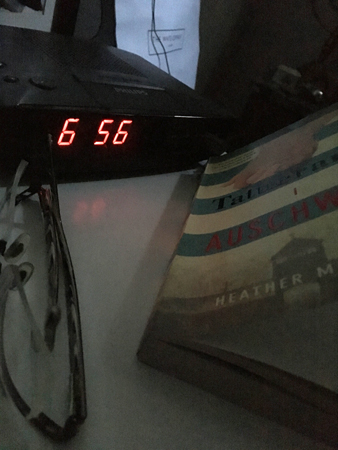 Klockan sex och femtiosex