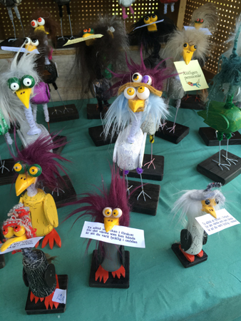 Lustiga fåglar på Ulva marknad