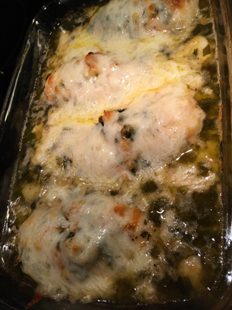 Gratinerad kyckling i vitlökssmörsås