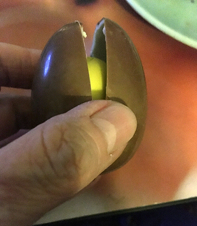 Chokladägg med innehåll