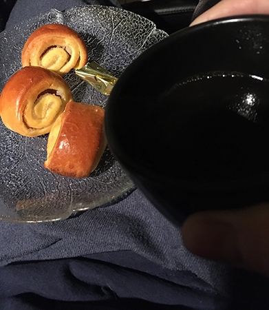 Saffransgifflar och kaffe