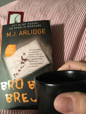 Boken Bro bro breja och kaffe på sängen