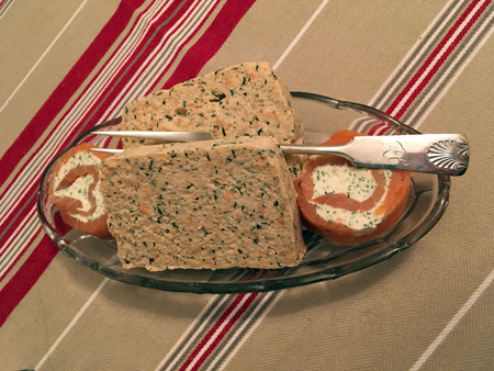 Laxpaté och laxrullader