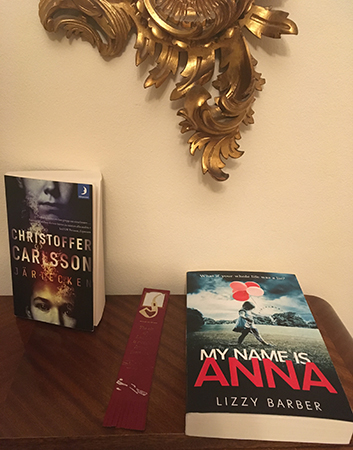 Böckerna Järtecken och My name is Anna