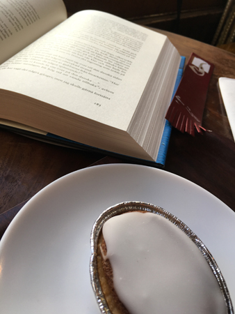 Bok och mazarin på Storken