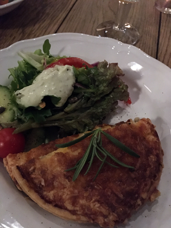 Ost och spenatpaj på Katalin