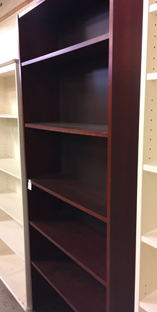 Billy rödbrun på Återvinningen