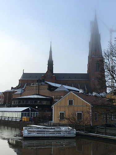 Saluhallen o Domkyrkan fr St Olofsbron 5 mars 2020
