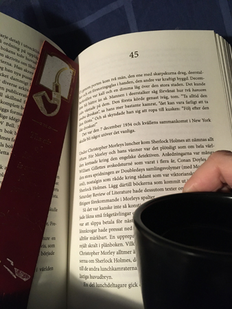 Kapitel 45 och kaffemugg