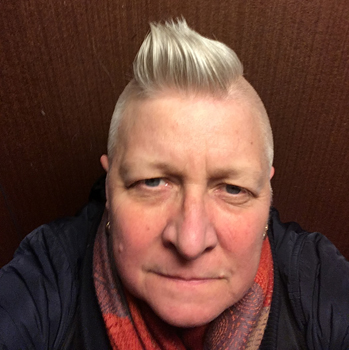 Nyklippt grinar illa 10 mars 2020 Nyklippt grinar illa 10 mars 2020