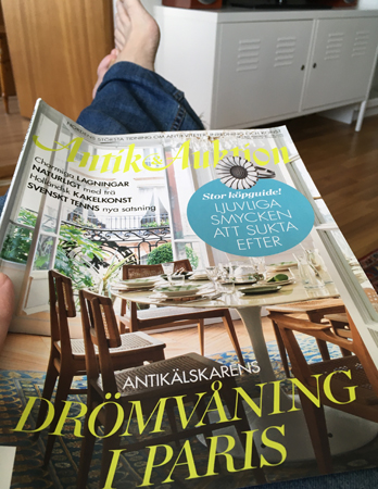 Antik o auktion i knäet