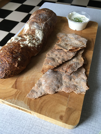 Bröd och färskost krispaket 3 Klostergatan 5