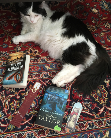 Lucifer med böckerna Nu i ro slumra in och Nattvandraren