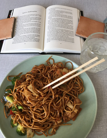 Bok och kycklingwok