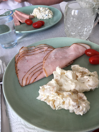 Kalkonkallskuret och mimosa