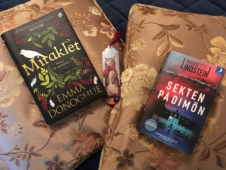 Böckerna Miraklet och Sekten på Dimön