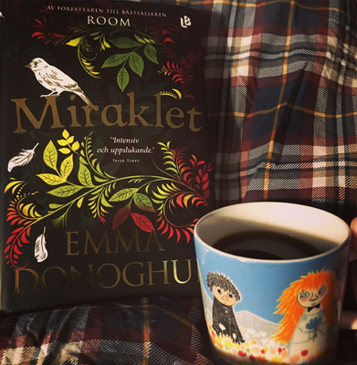 Boken Miraklet och kaffe på sängen