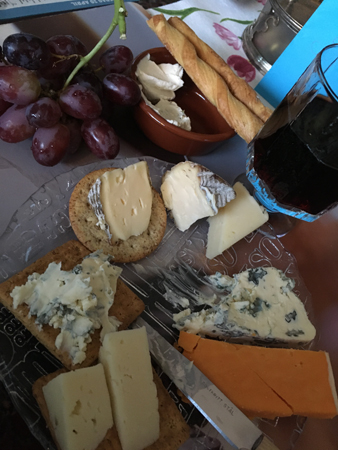 Ost druvor kex och vin