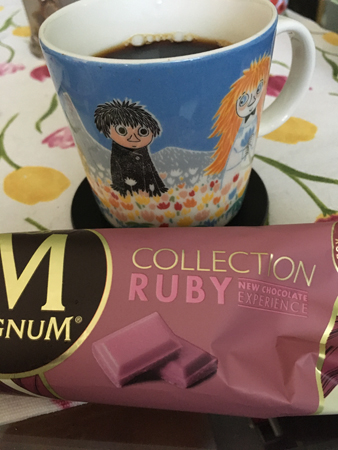 Kaffe och Magnum Ruby