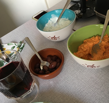 Tzatziki fetaost o paprikaröra oliver vin