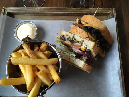 Chips and veggie bookmaker