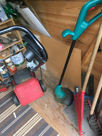 Gräsklippare trimmer och kratta