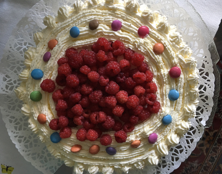 Annas hallontårta till E