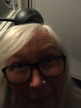 Anna med rolig mössa