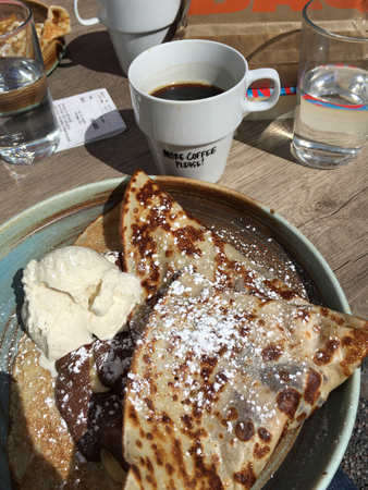 Crêpe med nutella banan och glass