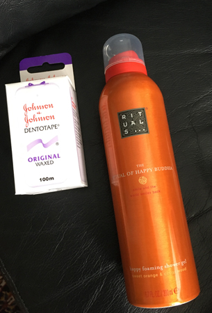 Tandtråd och Rituals Happy Buddha duschmousse