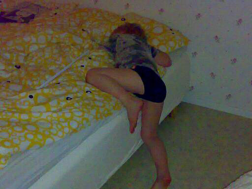 E fem år har somnat på väg i säng