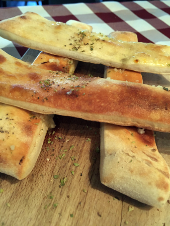 Vitlöksbröd hos Alex