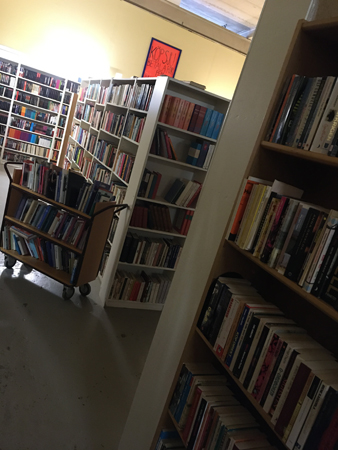 Böcker på Återvinningen i Motala