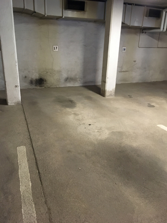 Clark Kents tomma garageplats