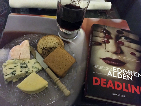 Ost kex ripasso och boken Deadline