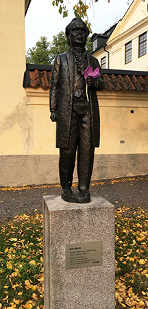 Nathan Söderblom med blomma