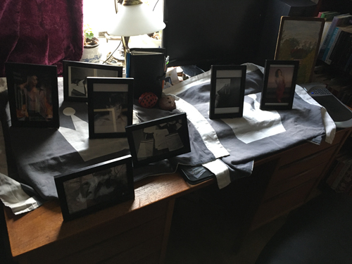 Skrivbord med små ramar Skrivbord med små ramar