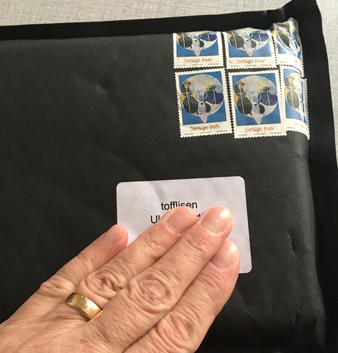 Svart paket till Tofflisen