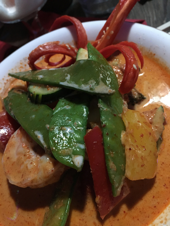 Scampi i röd curry sauce Koh Phangan