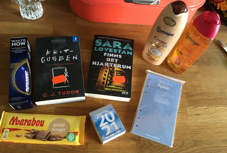 Böcker duschcrème choklad tandkräm almanackor