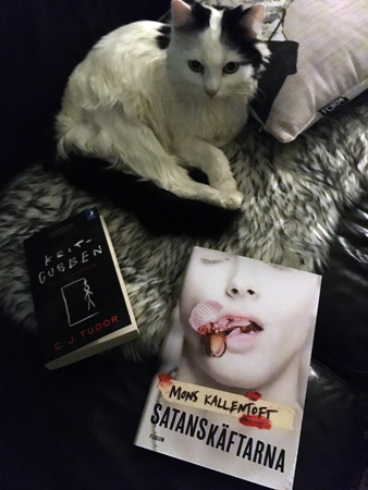 Citrus med böckerna Kritgubben och Satanskäftarna