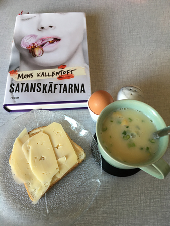Rostad macka varma koppen kokt ägg boken Satanskäftarna